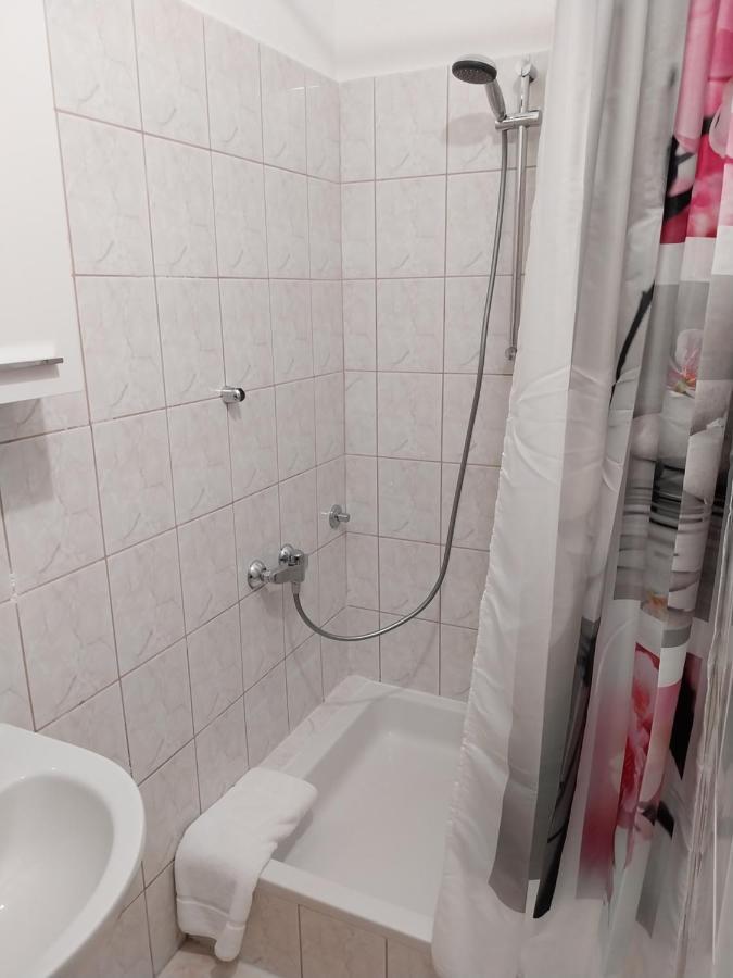 Sobe Kraft 2 Zivogosce